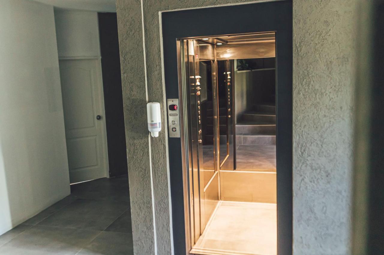 Arenas Carilo By Bund Apartment Ngoại thất bức ảnh